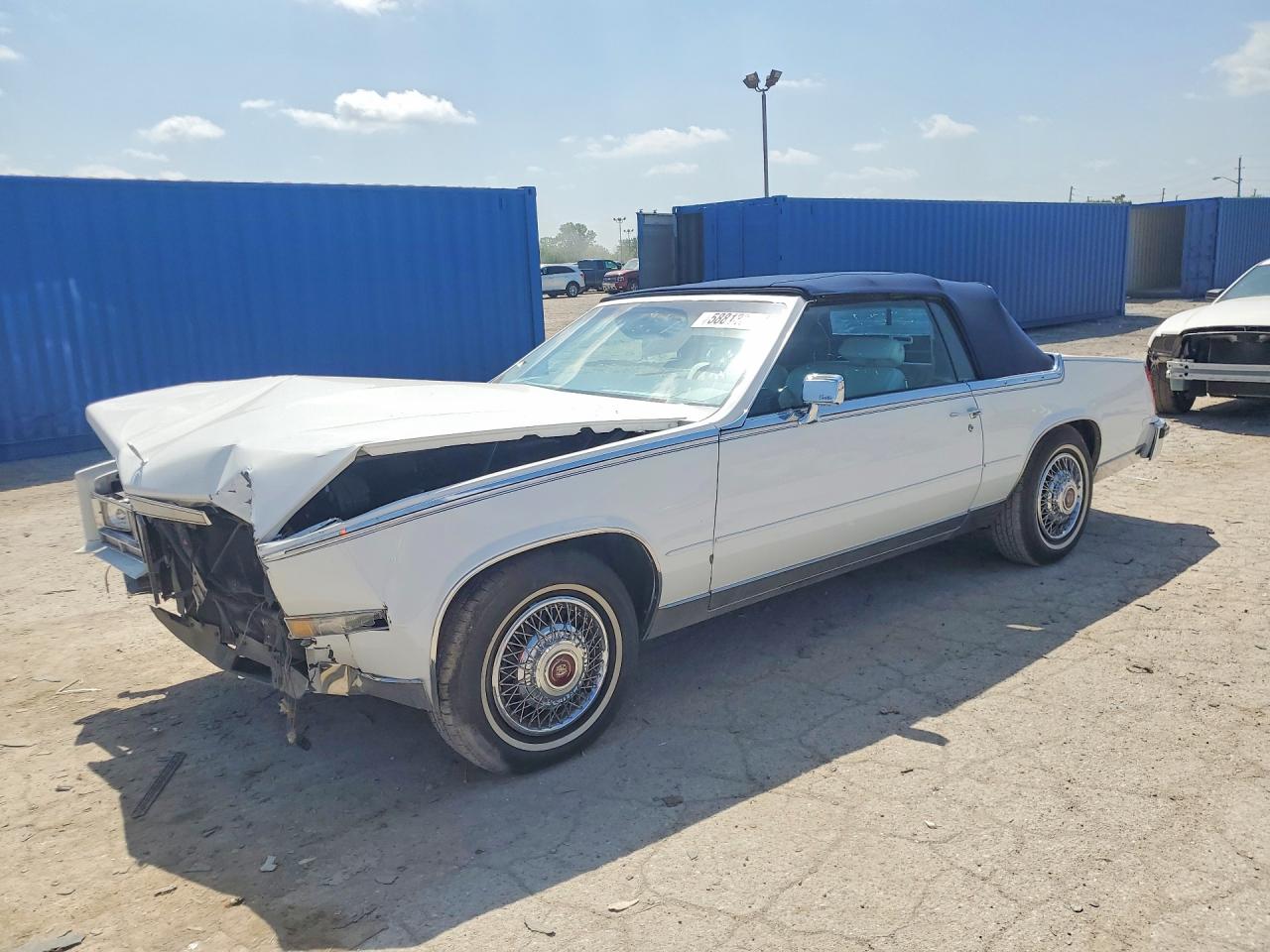 1984 Cadillac Eldorado Biarritz, VIN 1G6AL6782EE614748 — Перед