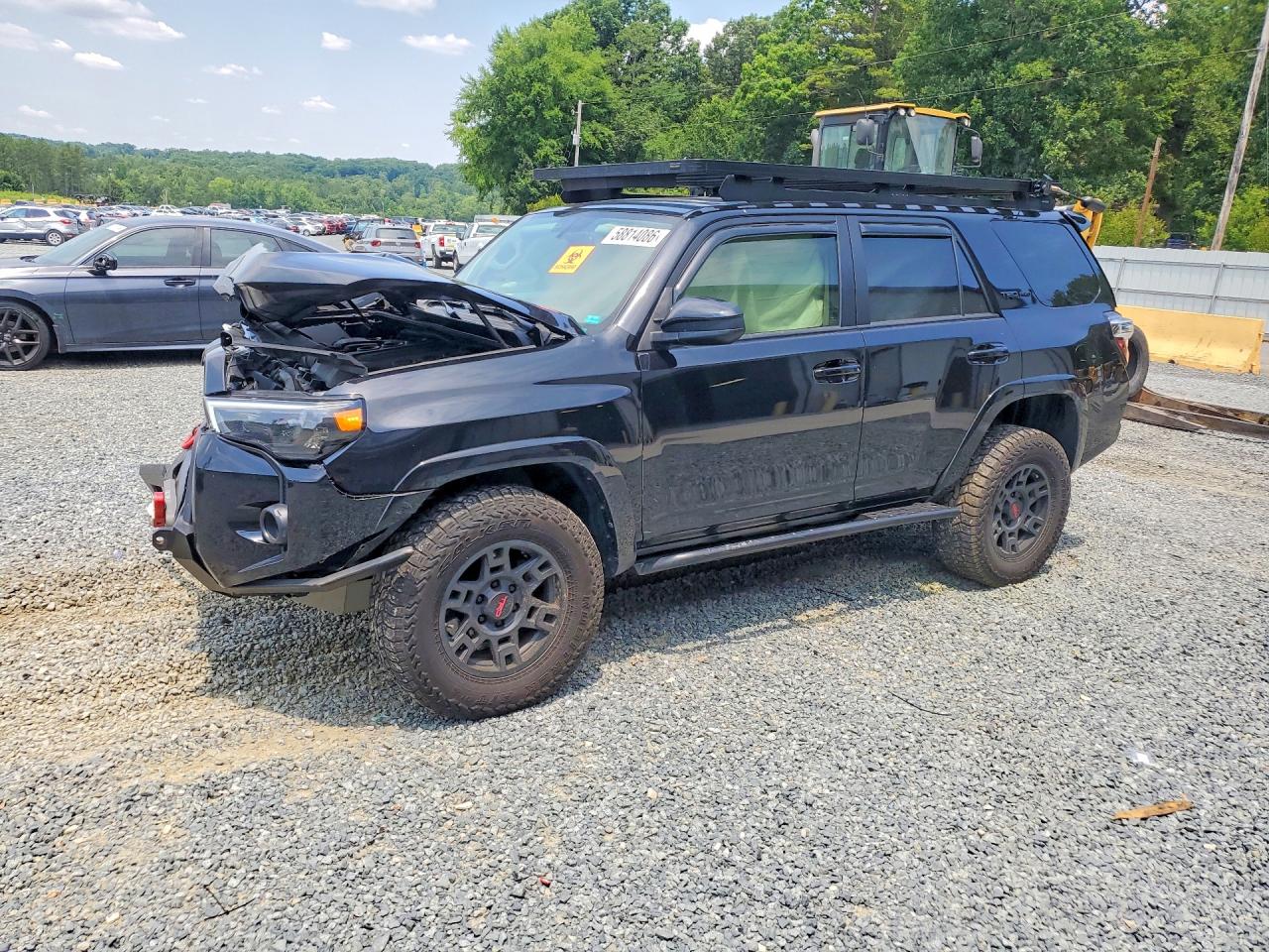 2019 Toyota 4Runner SR5 Premium, VIN JTEBU5JR4K5616275 — Front end