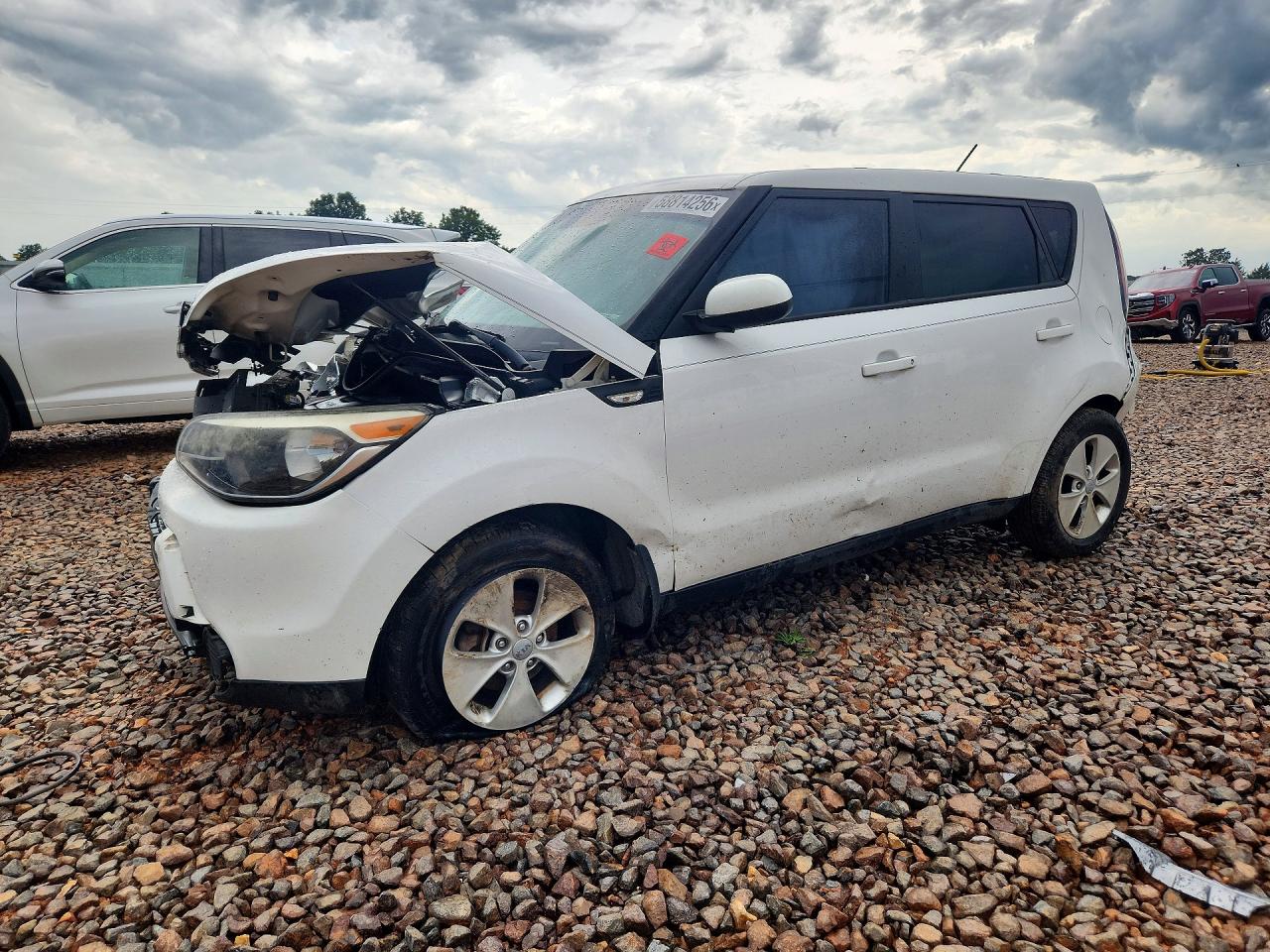 2014 Kia Soul, VIN KNDJN2A26E7071770 — Front end