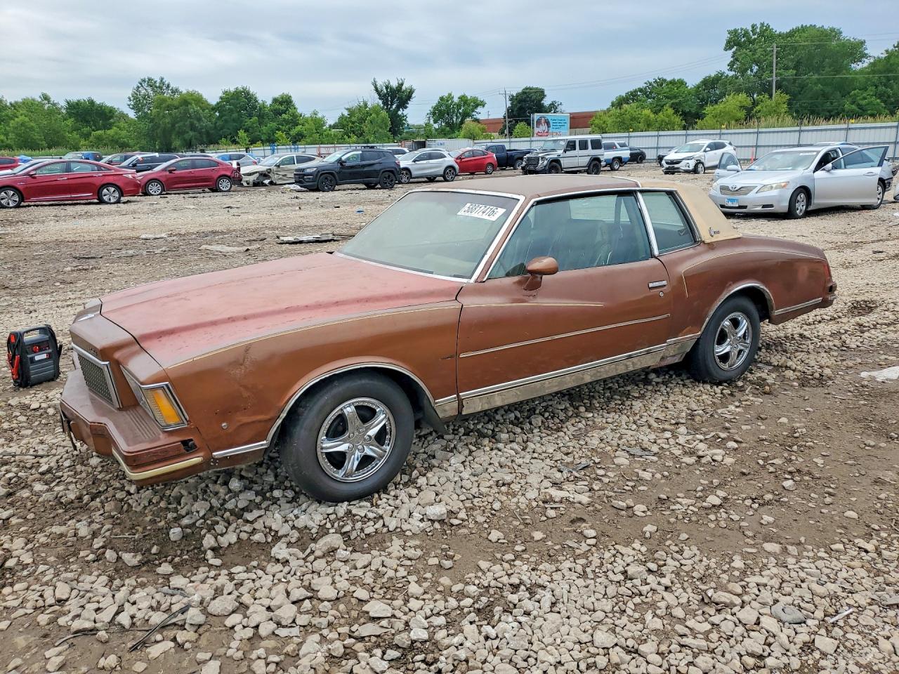 1978 Chevrolet Monte Carlo, VIN 1Z37U8K521825 — Normal wear