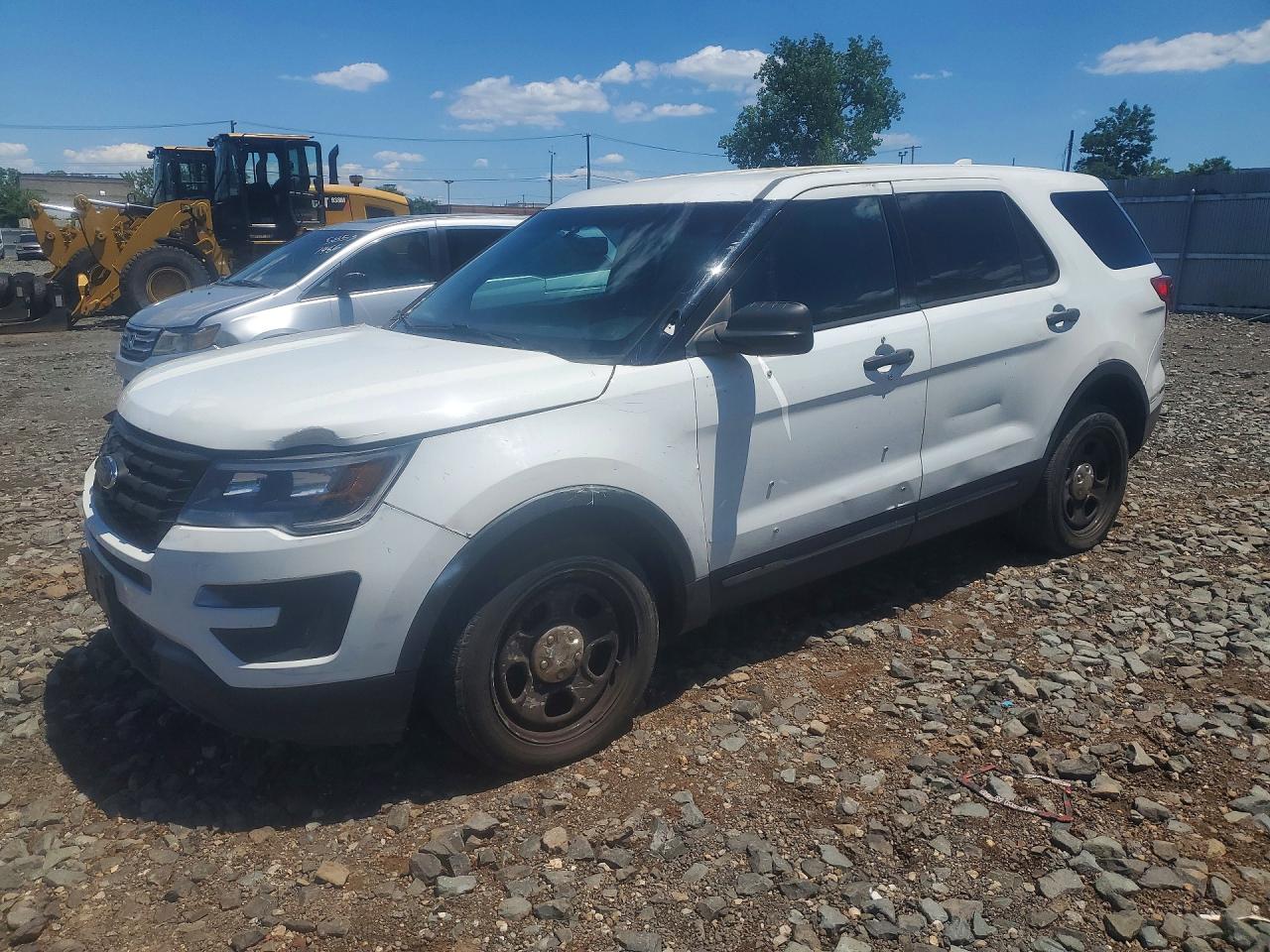2016 Ford Police Interceptor Utility, VIN 1FM5K8AR6GGB81498 — Мелкие вмятины и царапины