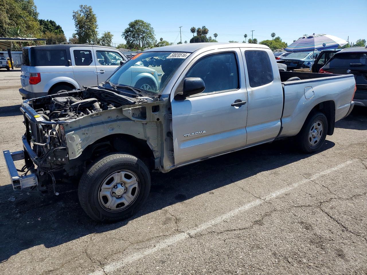 2015 Toyota Tacoma, VIN 5TFTX4CN7FX058520 — Разукомплектован