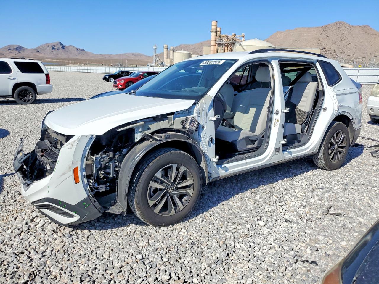 2024 Volkswagen Tiguan S, VIN 3VVFB7AX1RM181680 — Front end