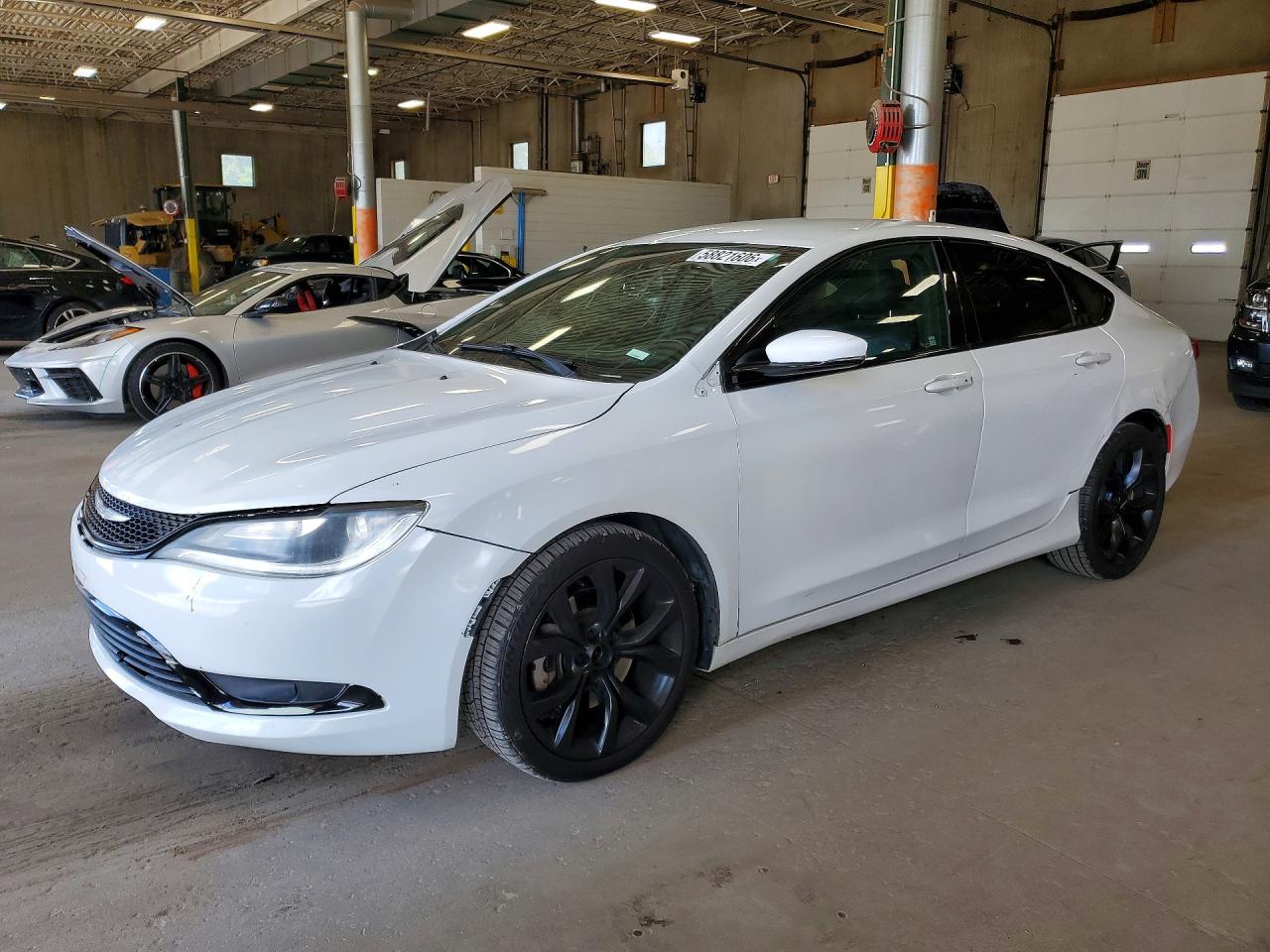 2015 Chrysler 200 S, VIN 1C3CCCBB0FN566423 — Rear end