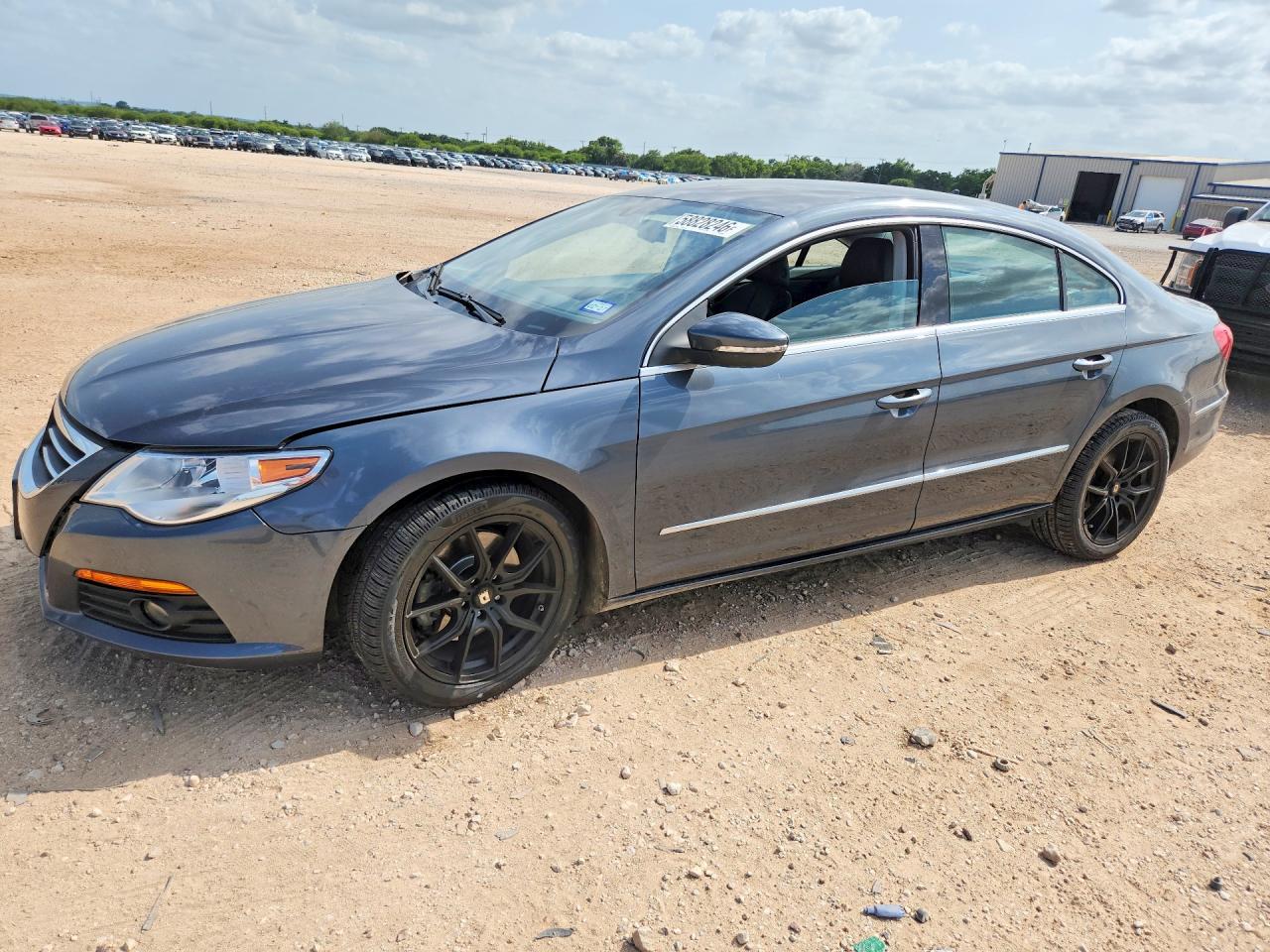 2010 Volkswagen CC Sport, VIN WVWML7AN4AE520900 — Front end