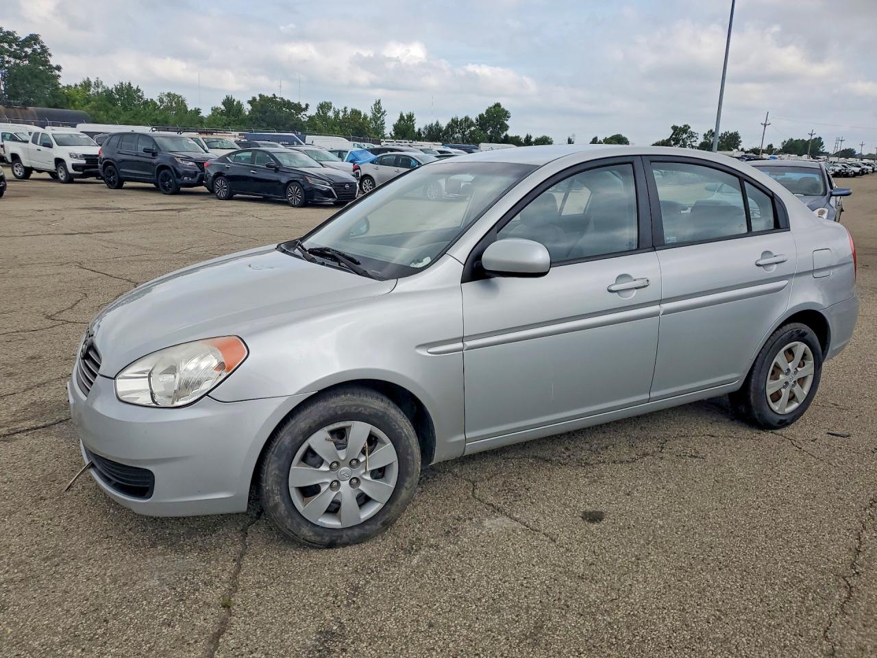 2010 Hyundai Accent GLS, VIN KMHCN4AC6AU428708 — Front end