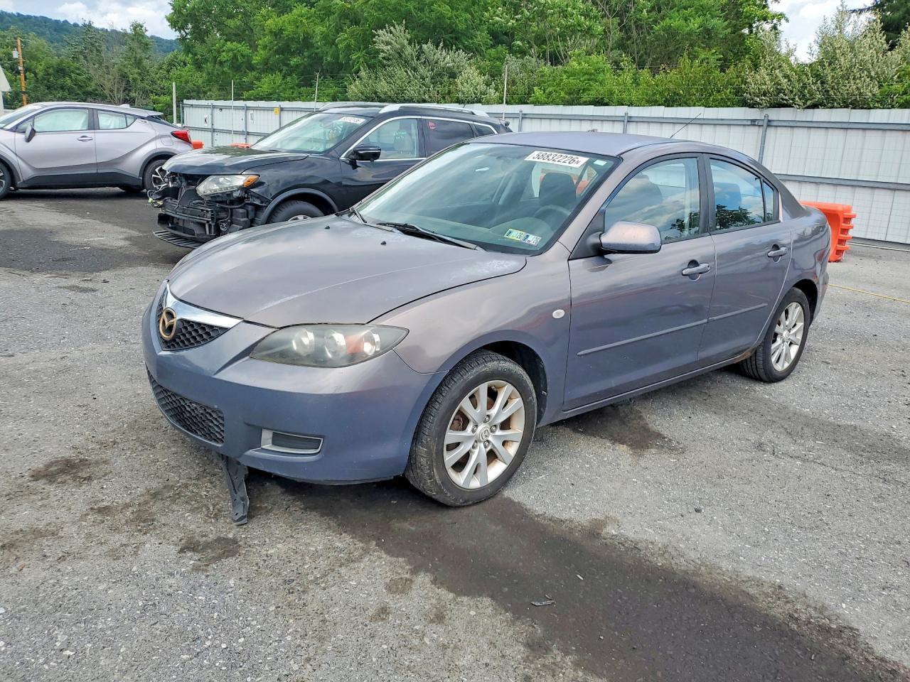 2007 Mazda 3 i Touring, VIN JM1BK32F271640561 — Minor dents and scratches