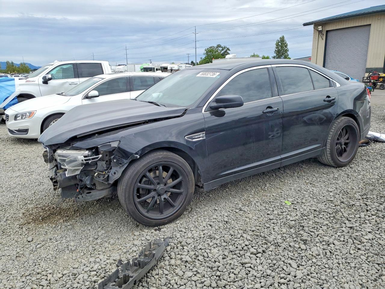 2016 Ford Taurus SE, VIN 1FAHP2D87GG113039 — Перед