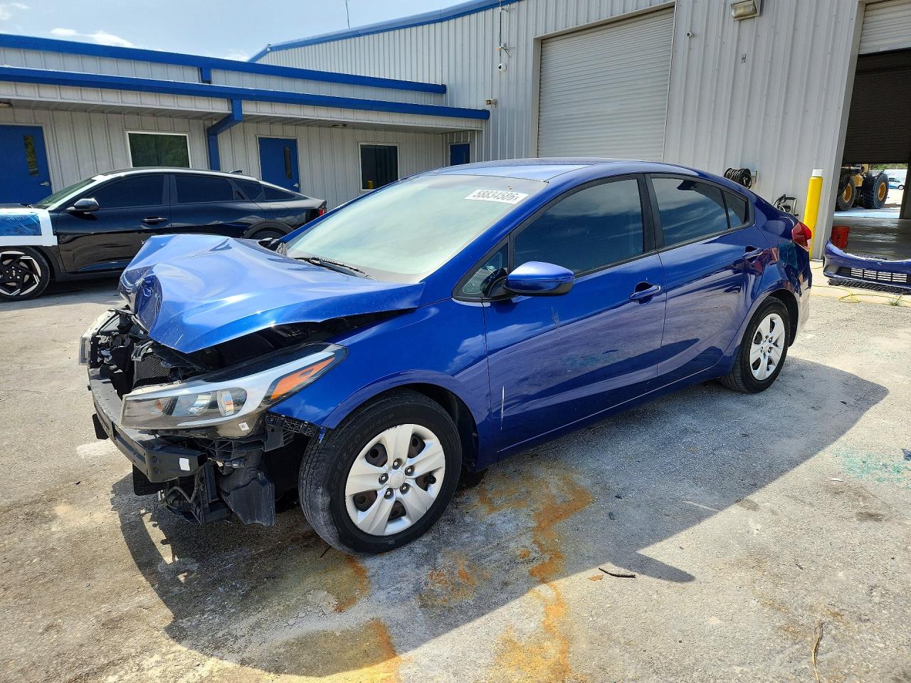 2017 Kia Forte LX, VIN 3KPFK4A77HE103071 — Front end