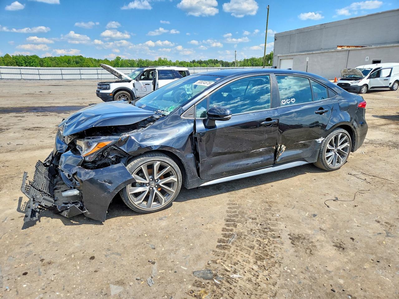 2021 Toyota Corolla SE, VIN 5YFP4MCE2MP091995 — Front end