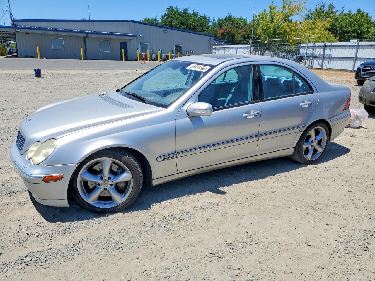 2004 Mercedes-Benz C 230 Kompressor, VIN WDBRF40J74A629355 — Вандализм