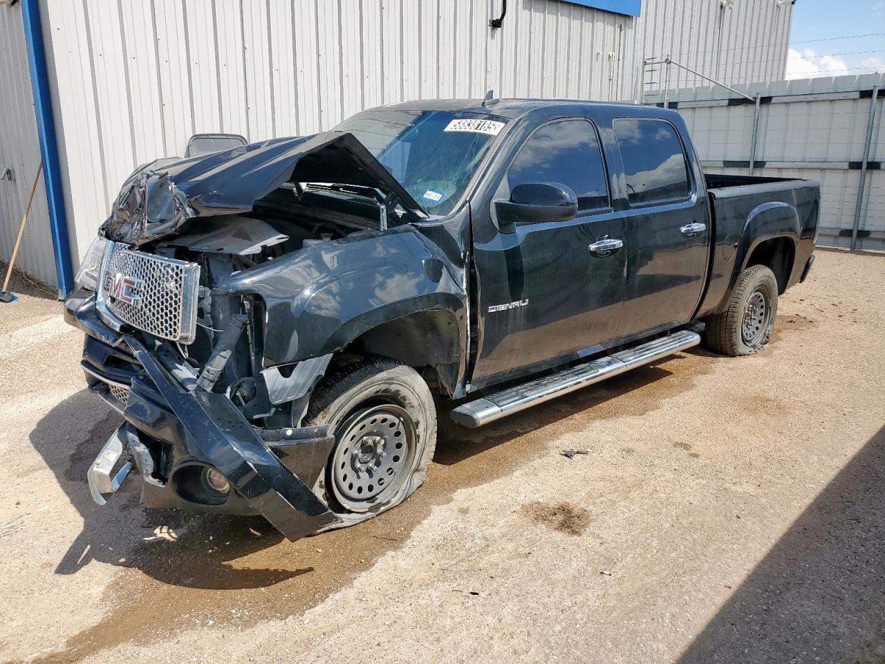 2008 GMC Sierra Denali, VIN 2GTEC638081198693 — Front end