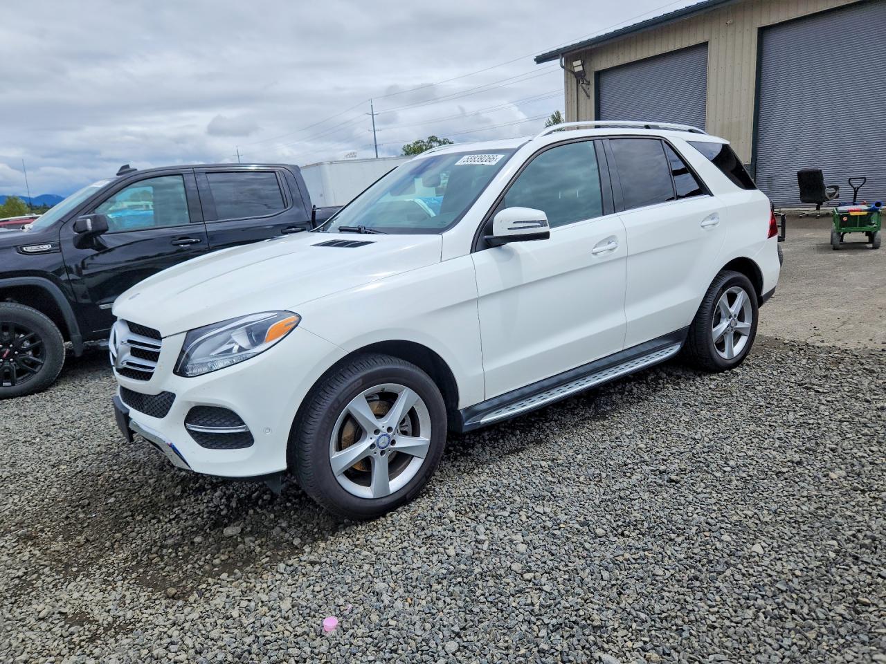2017 Mercedes-Benz GLE 350, VIN 4JGDA5HB4HA900872 — Перед