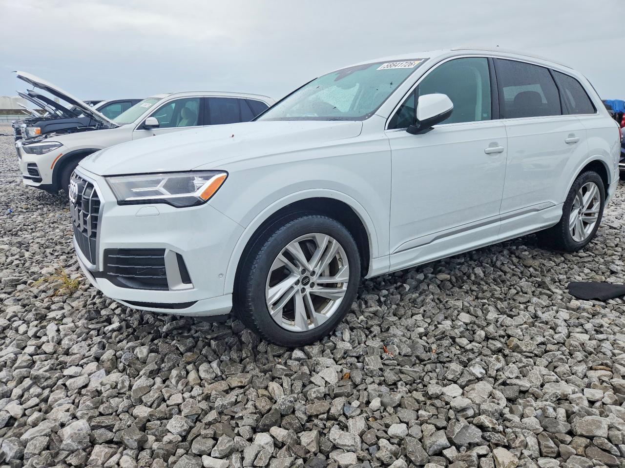 2023 Audi Q7 Premium Plus, VIN WA1LCBF7XPD006163 — Зад