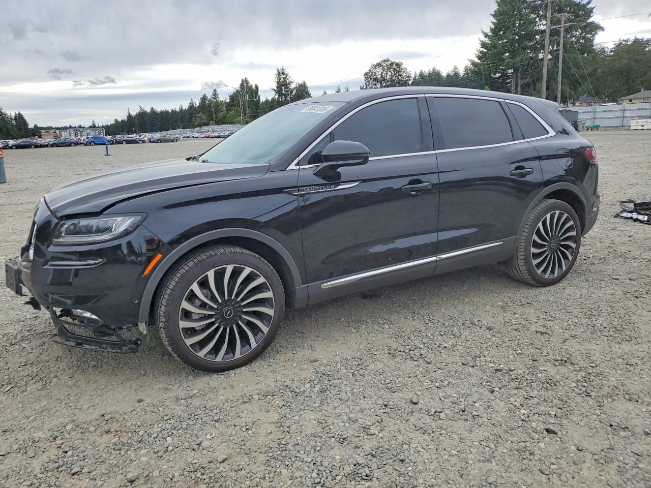 2022 Lincoln Nautilus Black Label, VIN 2LMPJ9JP0NBL13910 — Front end