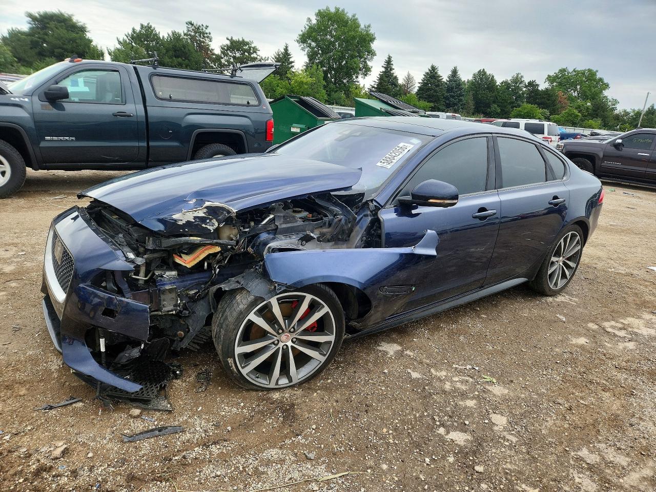 2016 Jaguar XF S, VIN SAJBG4BV6GCY07458 — Front end