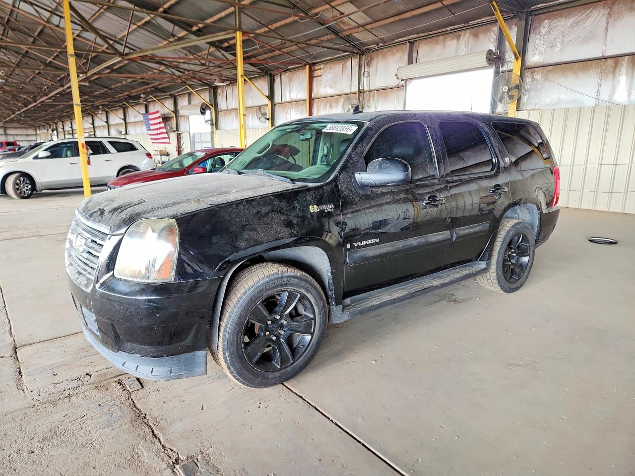 2008 GMC Yukon, VIN 1GKFK13518R220809 — Minor dents and scratches