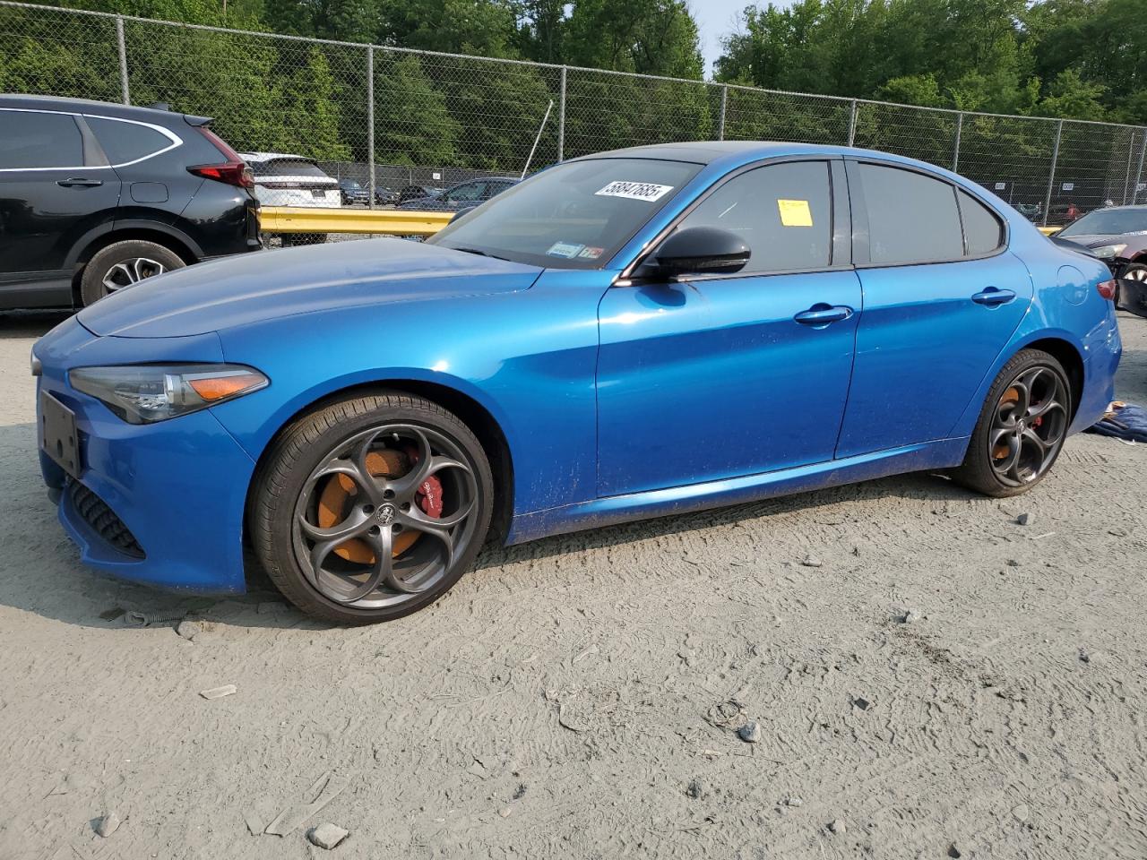 2018 Alfa Romeo Giulia Ti Sport, VIN ZARFAEEN2J7597725 — Мелкие вмятины и царапины