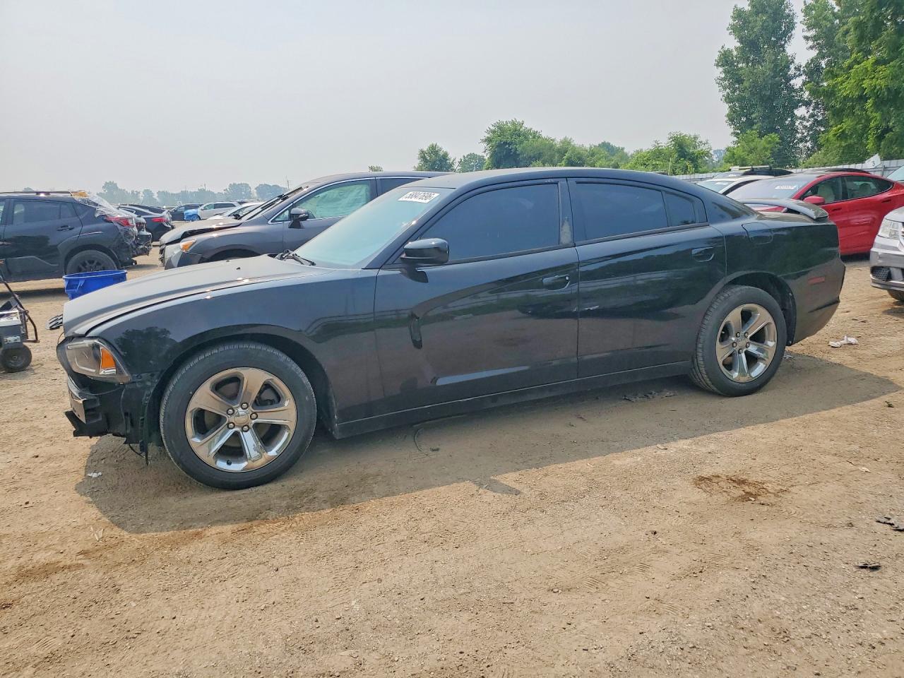 2013 Dodge Charger SXT, VIN 2C3CDXHG0DH686056 — Перед