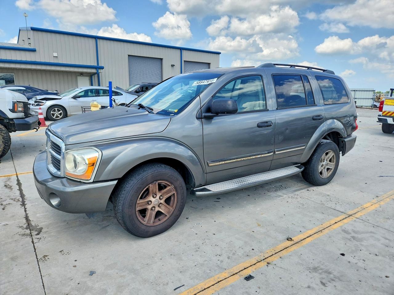 2005 Dodge Durango Limited, VIN 1D8HD58D95F530713 — Rear end