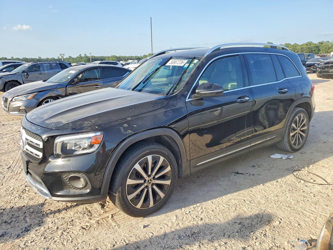 2020 Mercedes-Benz GLB 250, VIN W1N4M4GBXLW016429 — Minor dents and scratches
