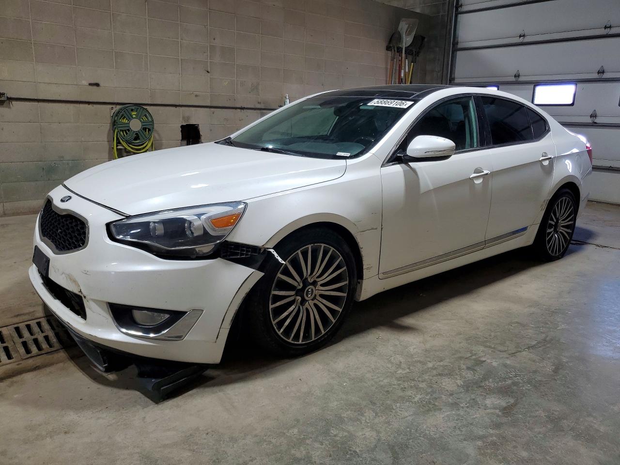 2014 Kia Cadenza Premium, VIN KNALN4D74E5129363 — Undercarriage