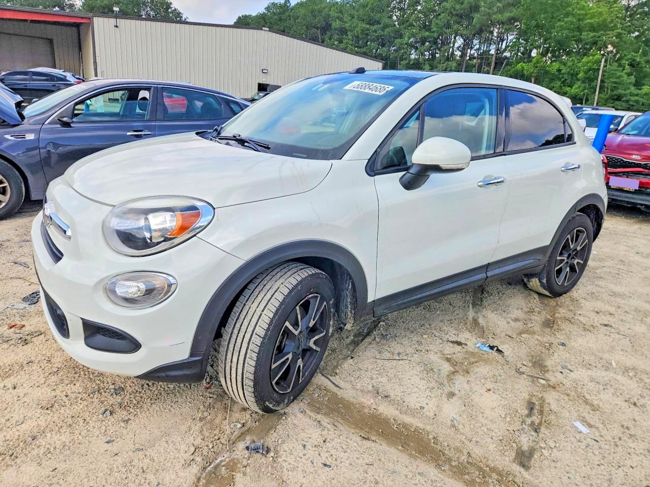 2016 FIAT 500X Easy, VIN ZFBCFYBT7GP350540 — Rear end