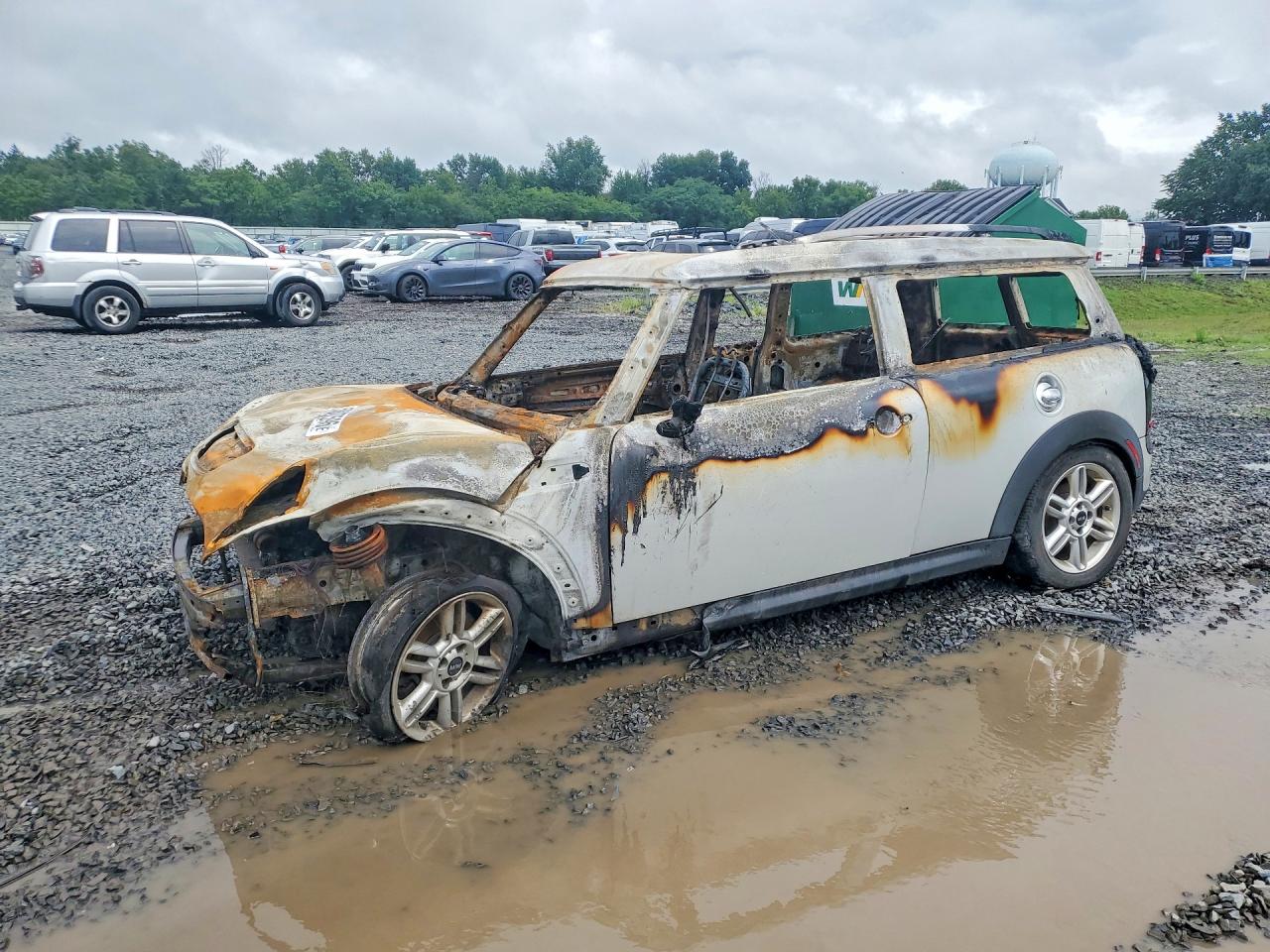 2014 MINI Clubman S, VIN WMWZG3C56ET800526 — Burn
