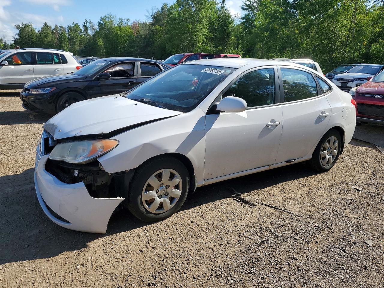 2010 Hyundai Elantra GL, VIN KMHDU4BD8AU913964 — Front end