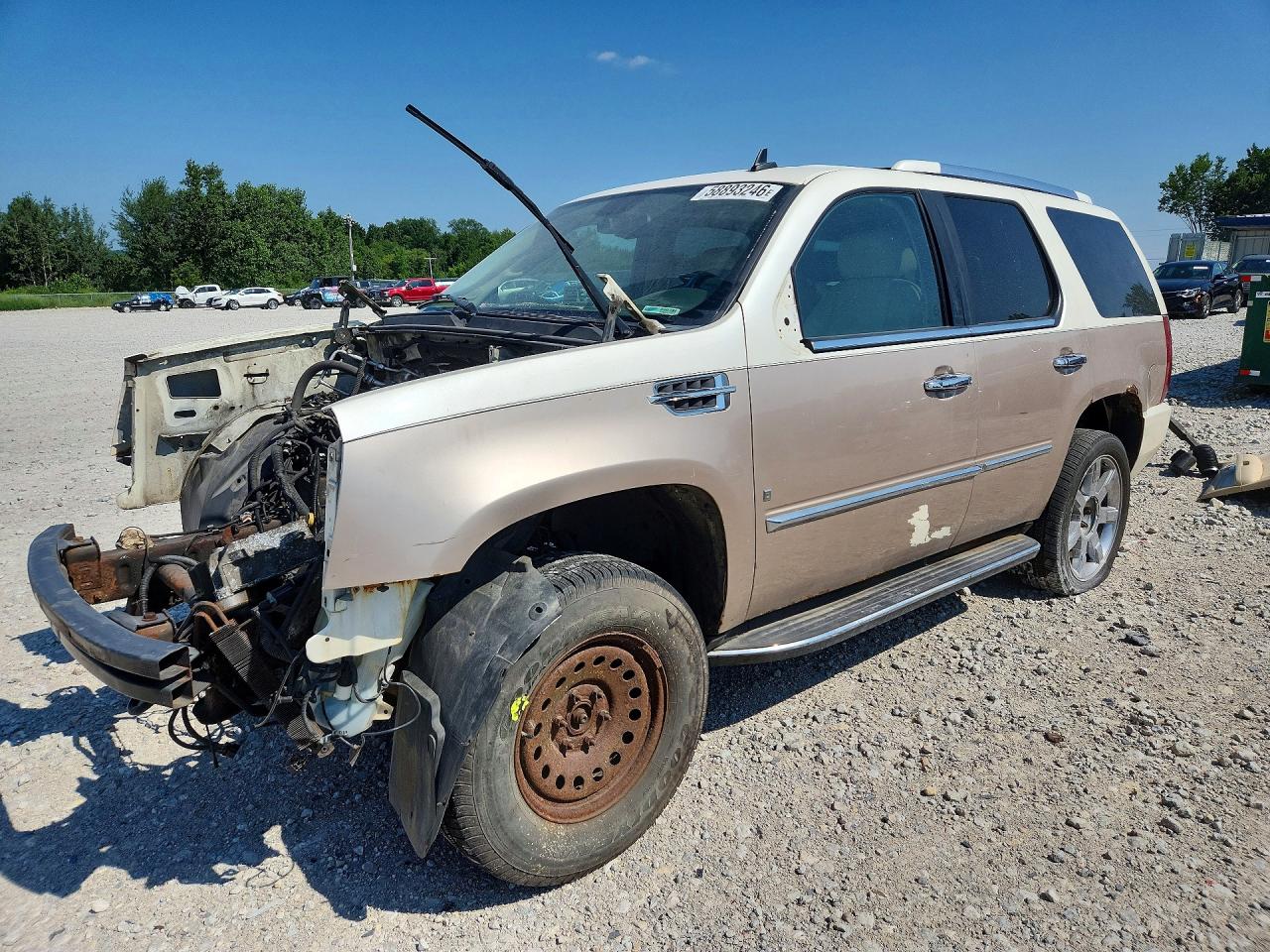2007 Cadillac Escalade, VIN 1GYFK63837R349565 — Перед