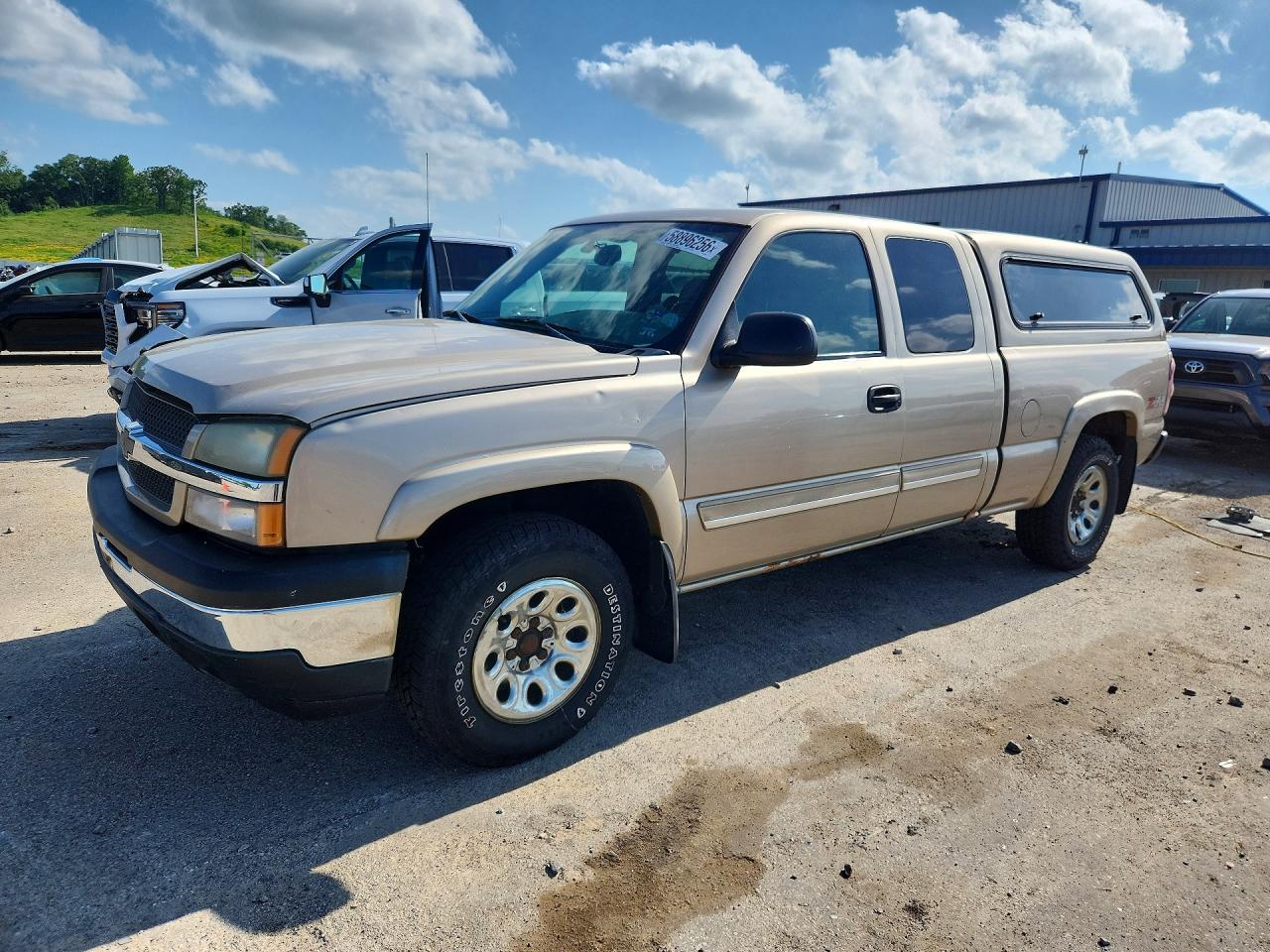 2005 Chevrolet Silverado 1500 Z71, VIN 2GCEK19B151363994 — Град