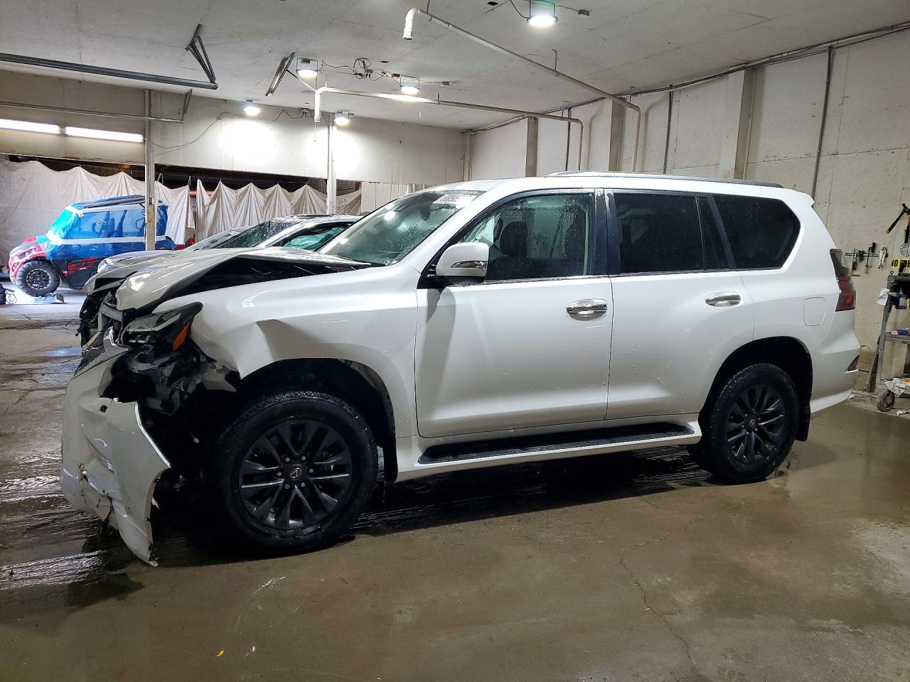2021 Lexus GX 460 Premium, VIN JTJAM7BXXM5303272 — Front end