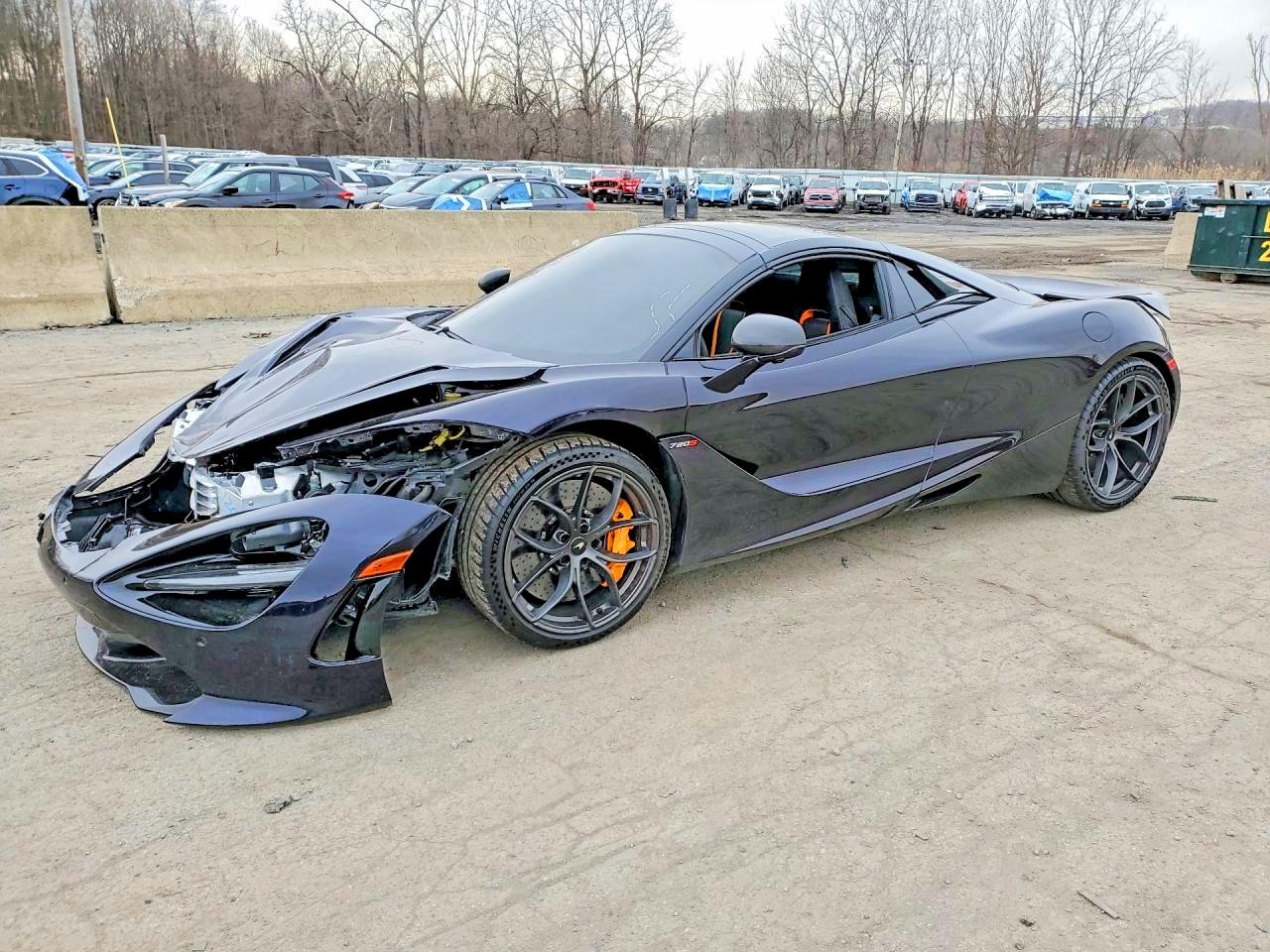 2020 McLaren 720S, VIN SBM14FCA2LW004138 — Front end