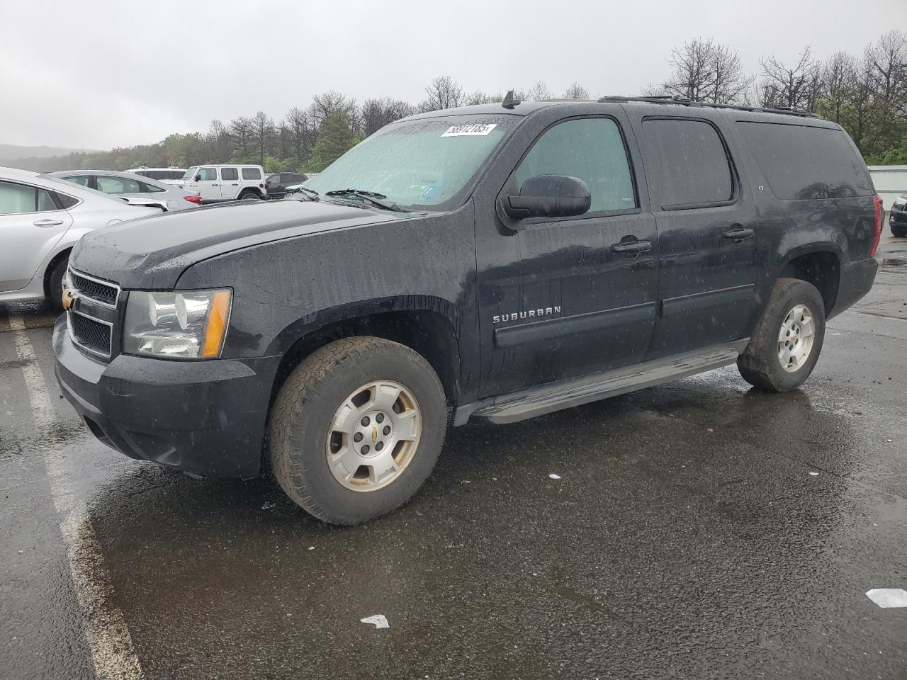 2013 Chevrolet Suburban LT, VIN 1GNSKJE71DR234560 — Обычный износ
