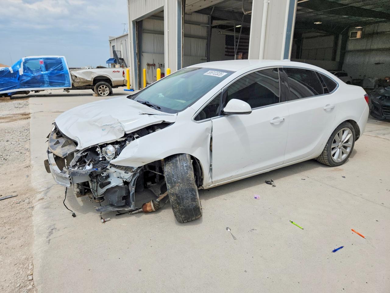 2015 Buick Verano Convenience Group, VIN 1G4PR5SK5F4181612 — Перед