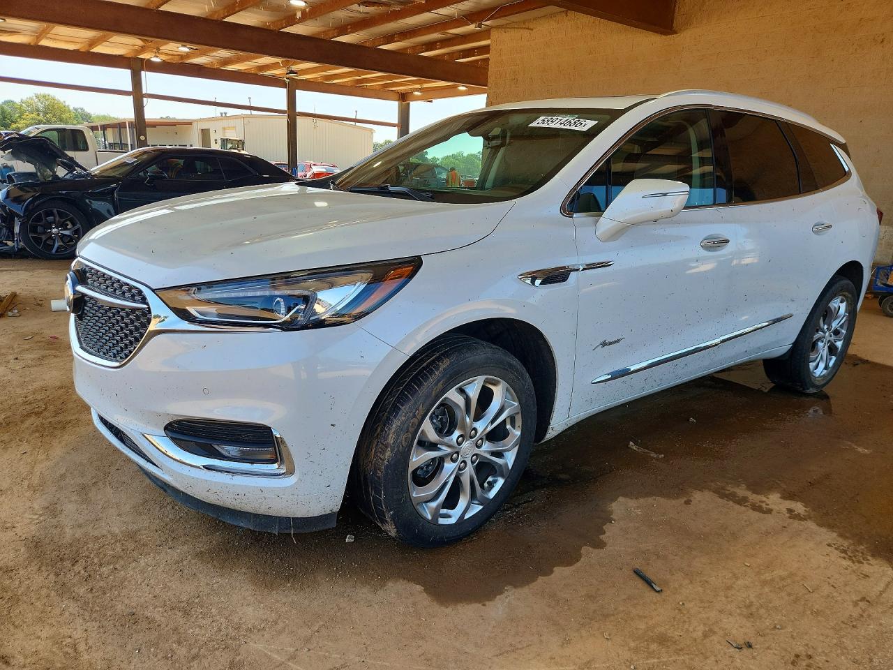 2021 Buick Enclave Avenir, VIN 5GAERDKW5MJ138977 — Механическое