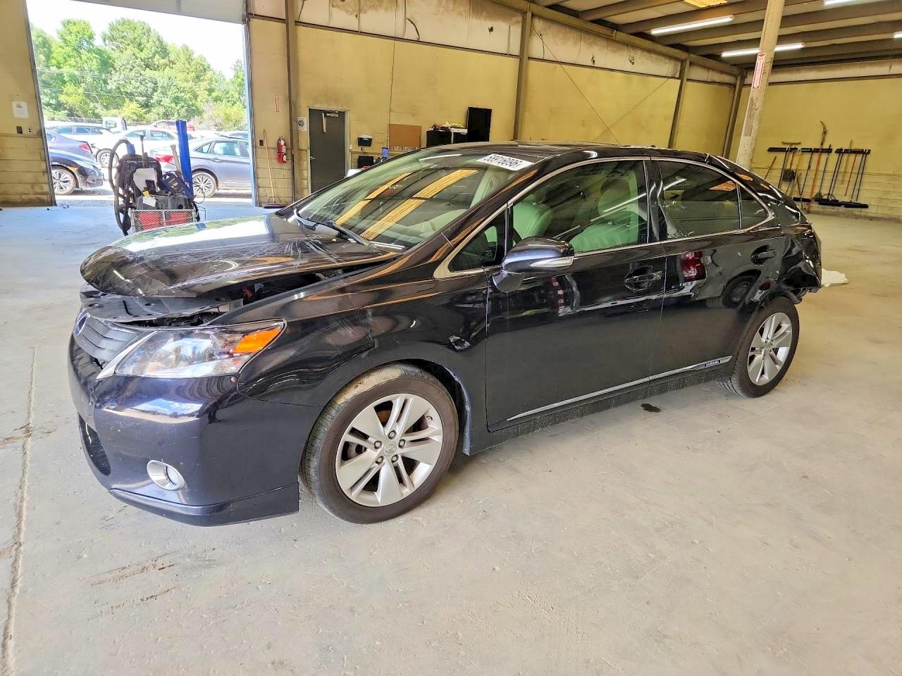 2010 Lexus HS 250h Premium, VIN JTHBB1BA4A2007908 — Rear end