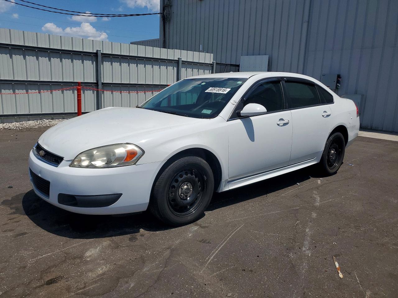 2014 Chevrolet Impala Police Police, VIN 2G1WD5E32E1135189 — Front end