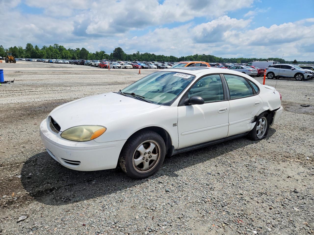 2004 Ford Taurus SES, VIN 1FAFP55S64A167045 — Side