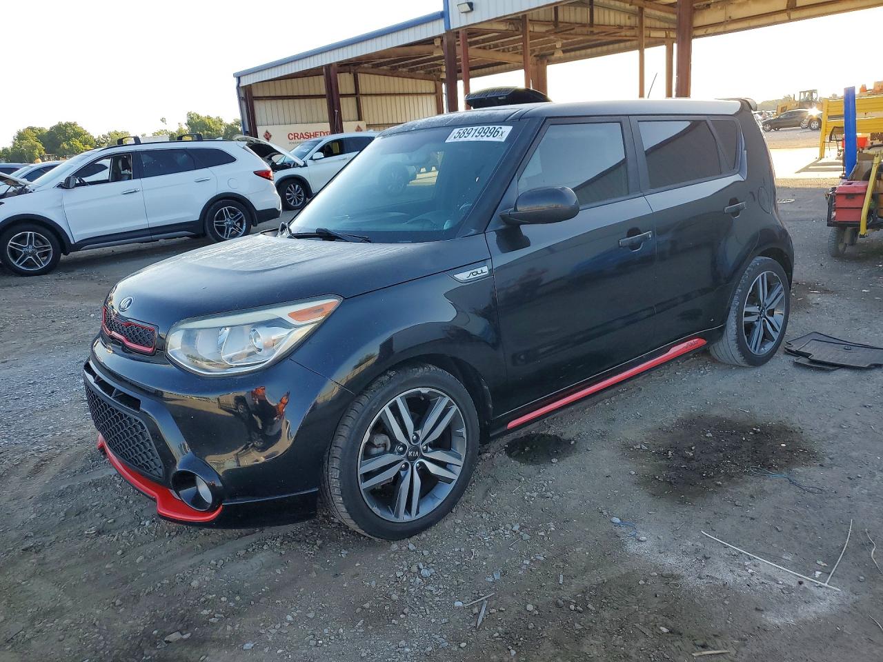 2015 Kia Soul +, VIN KNDJP3A55F7156420 — Front end