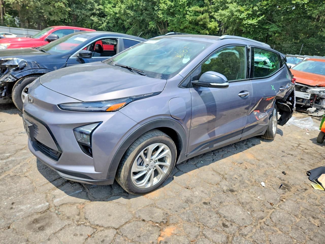 2023 Chevrolet Bolt EUV LT, VIN 1G1FY6S00P4198772 — Side