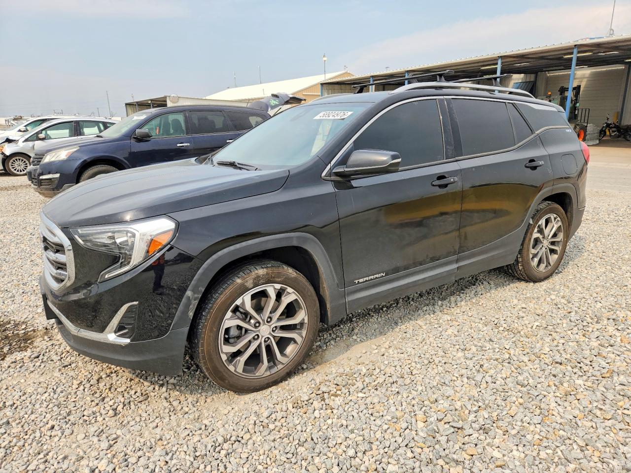 2020 GMC Terrain SLT, VIN 3GKALVEXXLL238030 — Бок