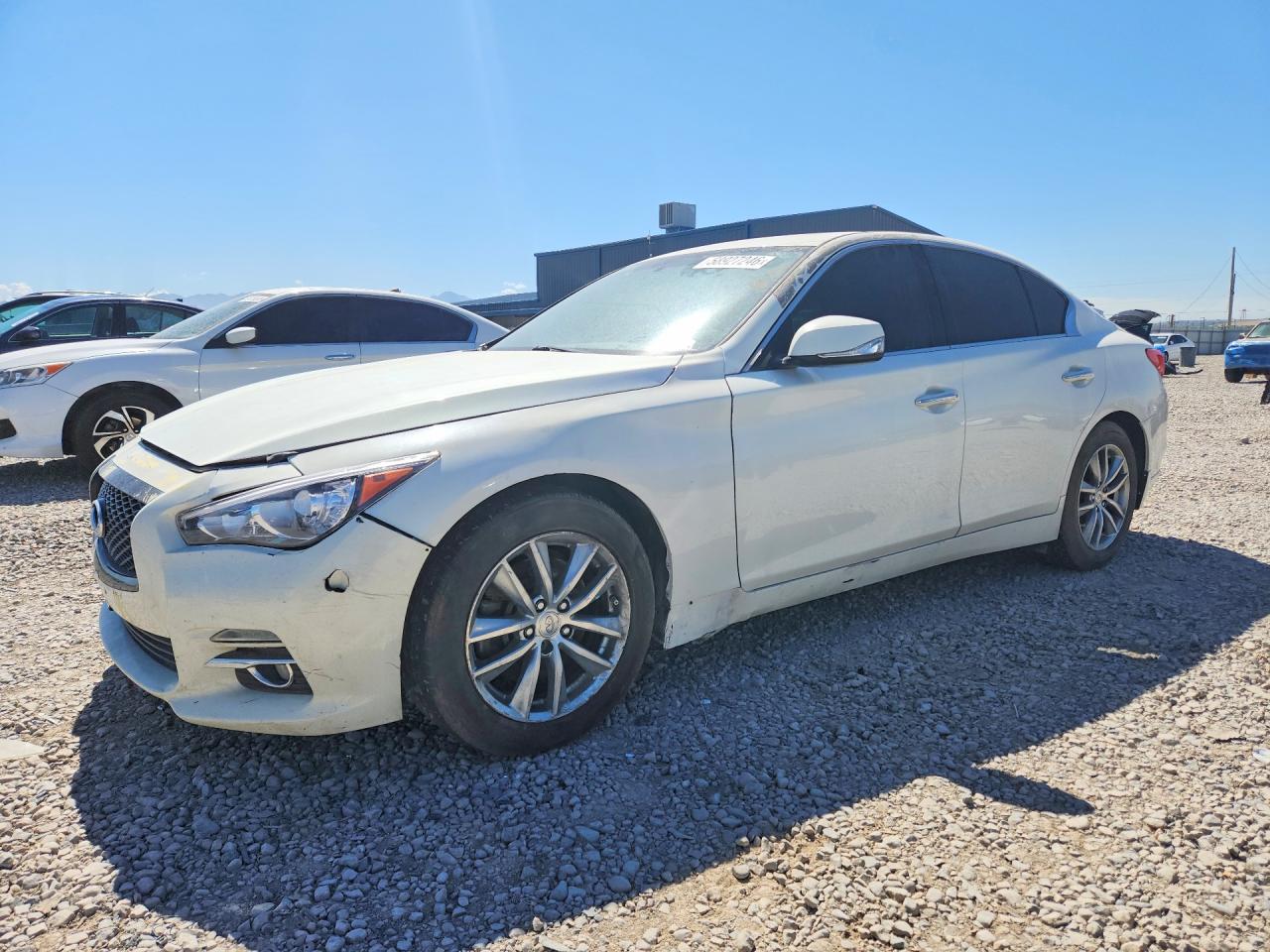 2017 Infiniti Q50 Premium, VIN JN1EV7AP6HM741725 — Front end