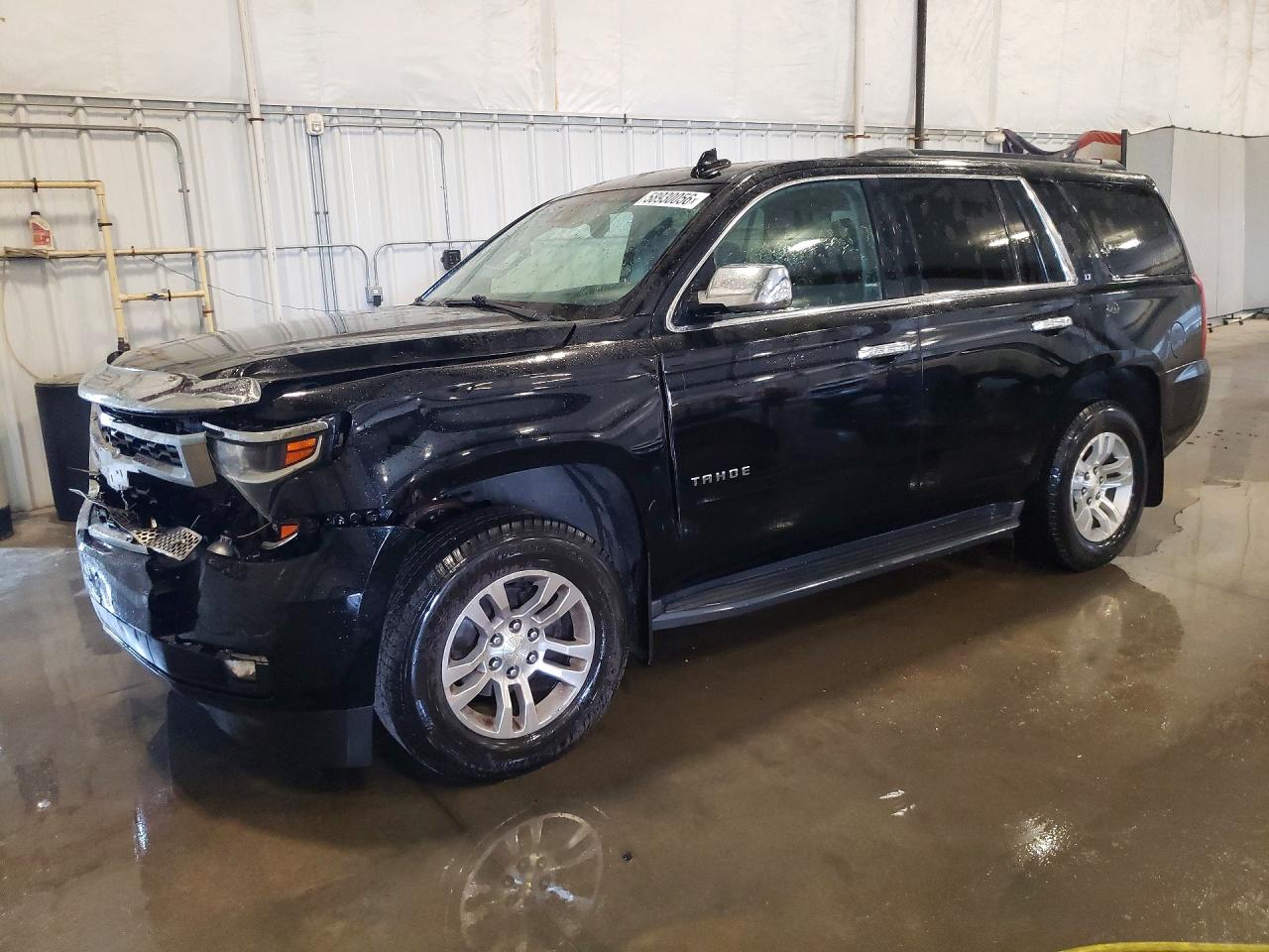 2015 Chevrolet Tahoe LT, VIN 1GNSKBKC3FR630113 — Front end