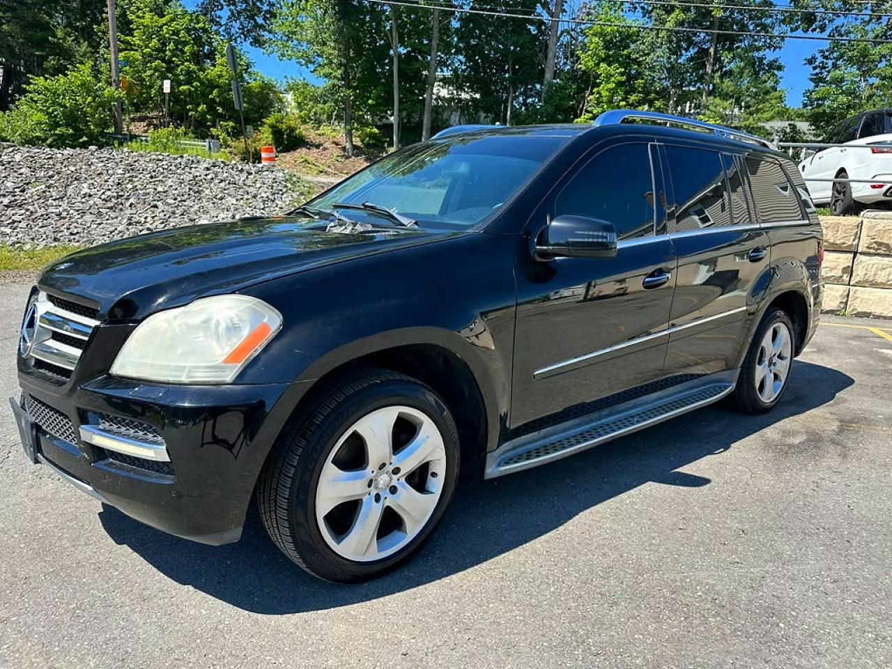 2012 Mercedes-Benz GL 450, VIN 4JGBF7BE0CA794761 — Minor dents and scratches