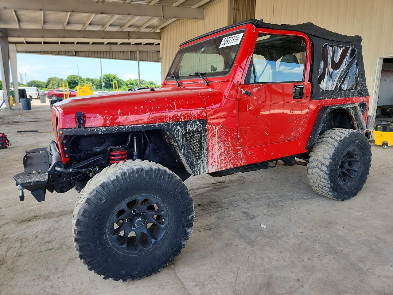 1999 Jeep Wrangler SE, VIN 1J4FY29P2XP400264 — Rear end