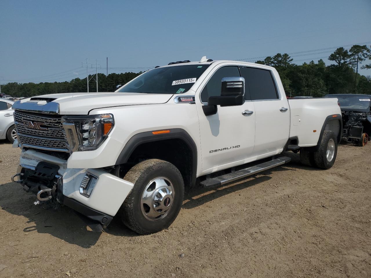 2020 GMC Sierra 3500HD Denali, VIN 1GT49WEY0LF179280 — Front end