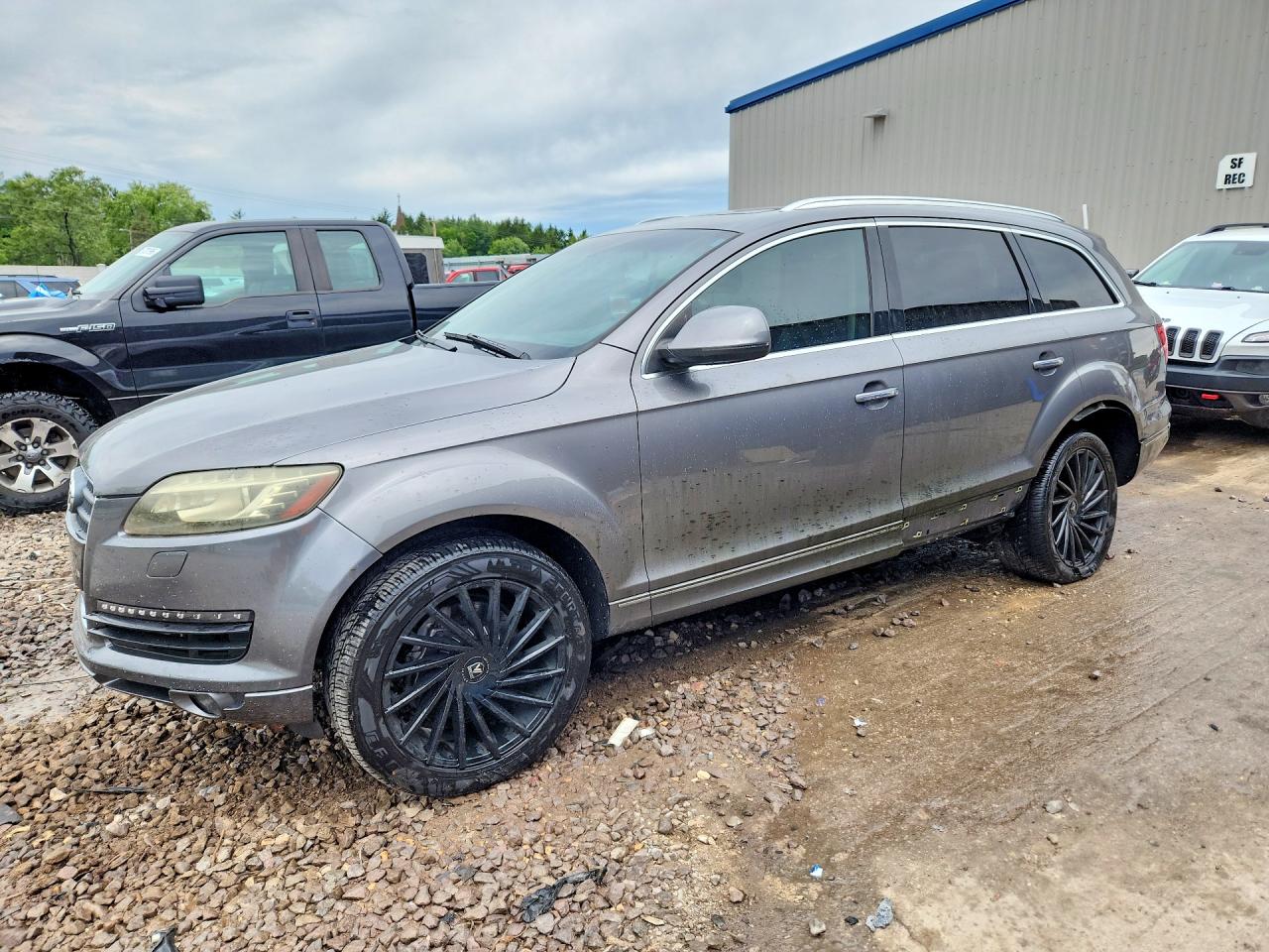 2011 Audi Q7 Premium Plus, VIN WA1LMAFE6BD004909 — Rear end