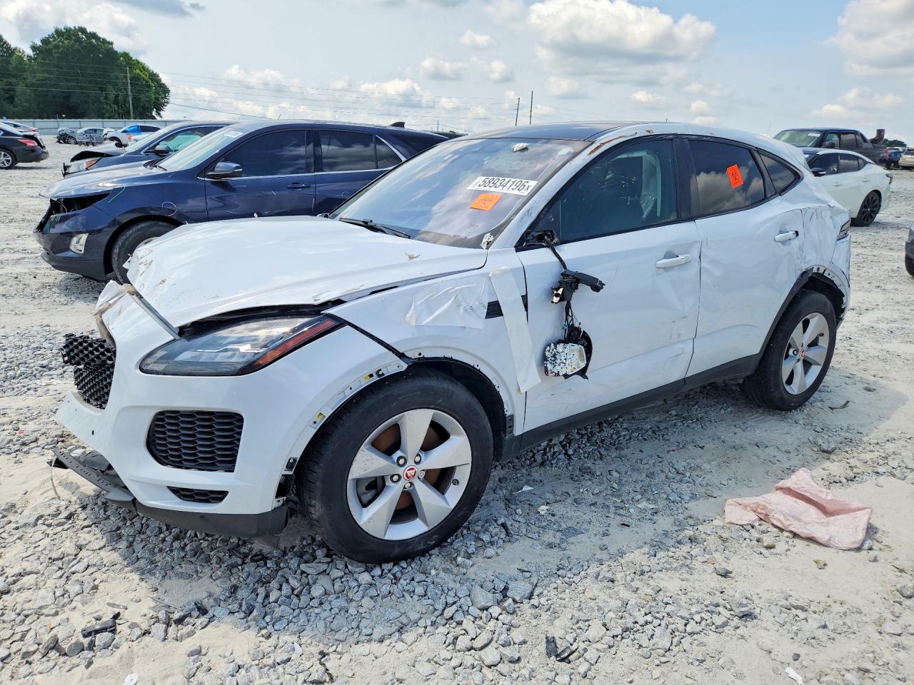 2020 Jaguar E-Pace, VIN SADFK2FX8L1Z86725 — Front end
