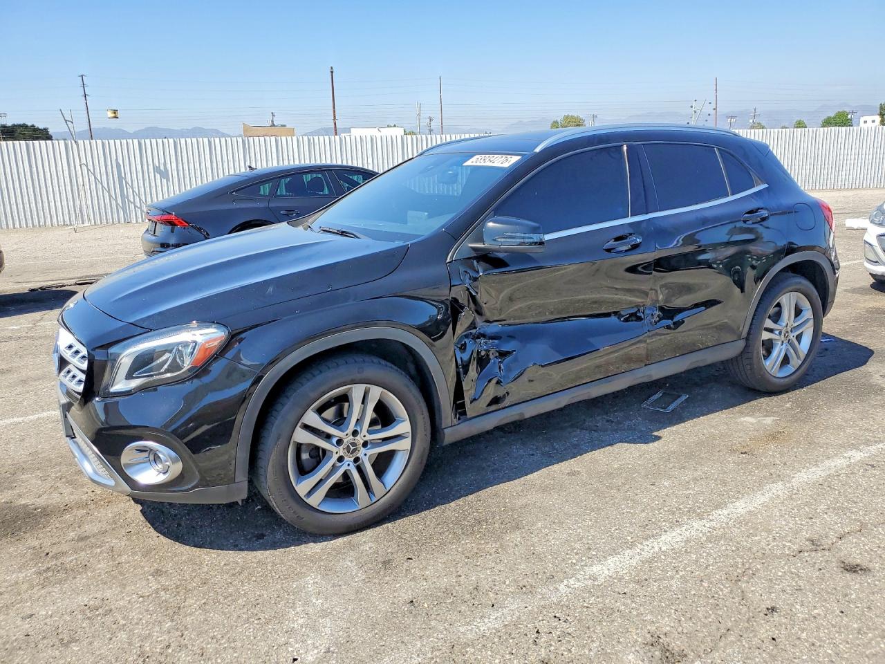 2018 Mercedes-Benz GLA 250, VIN WDCTG4EB6JJ489388 — Side
